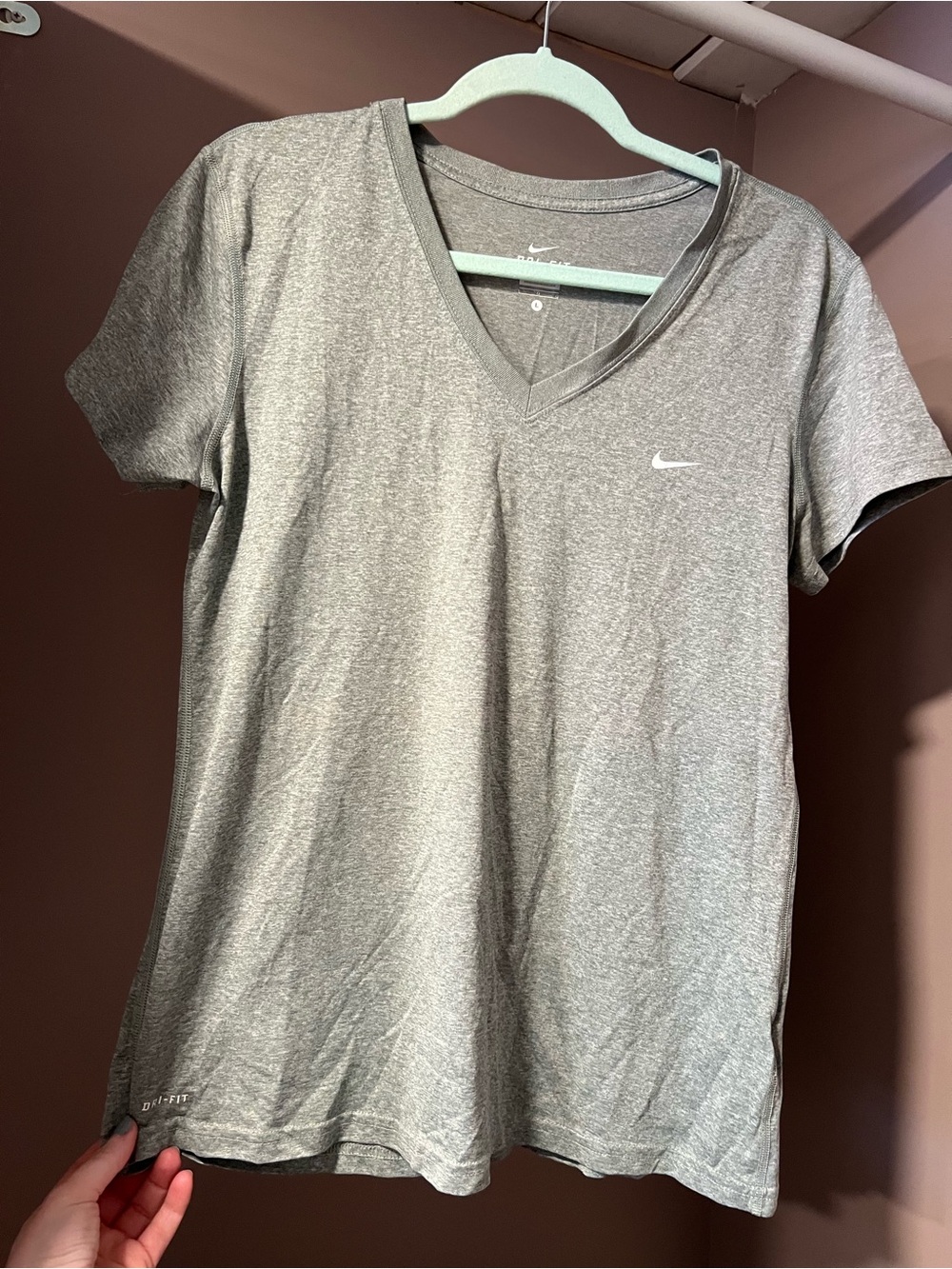 Nike Dri Fit Gray Tshirt Size Large 🧘‍♀️